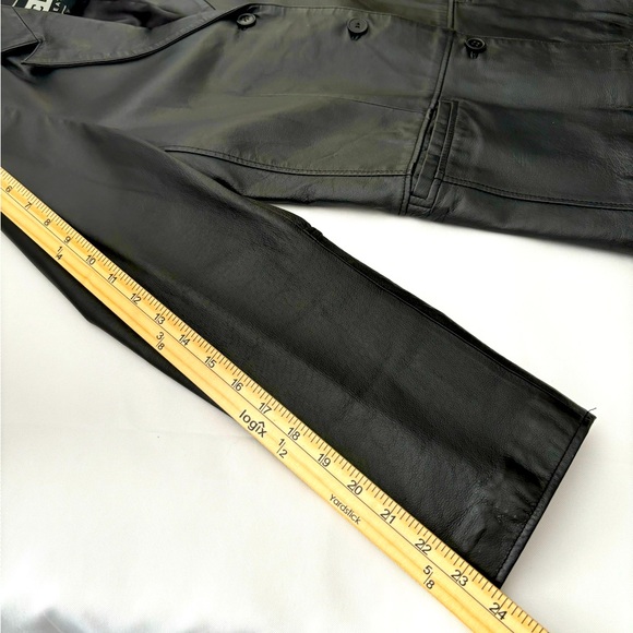 CLIO WOMENS BLACK 100% LEATHER 3 BUTTON FULLY LINED TWO FRONT POCKETS  SZ S - Picture 10 of 12